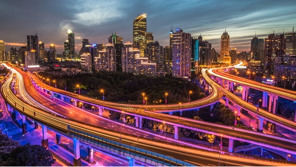 亮化工程公司為客戶提供更優(yōu)質的led亮化服務