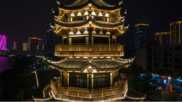 建筑泛光照明工程如何選擇適當(dāng)?shù)谋憩F(xiàn)手法？